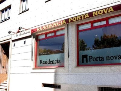 Hostal Porta Nova