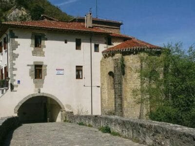 Albergue Trinidad de Arre