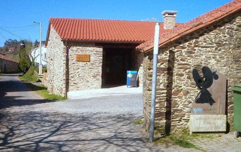 Albergue de Peregrinos de Ribadiso da Baixo