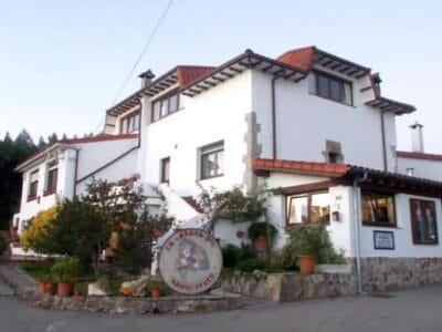 Albergue La Cabaña del Abuelo Peuto