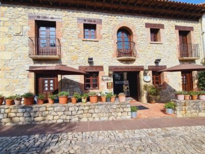 Hotel Santillana
