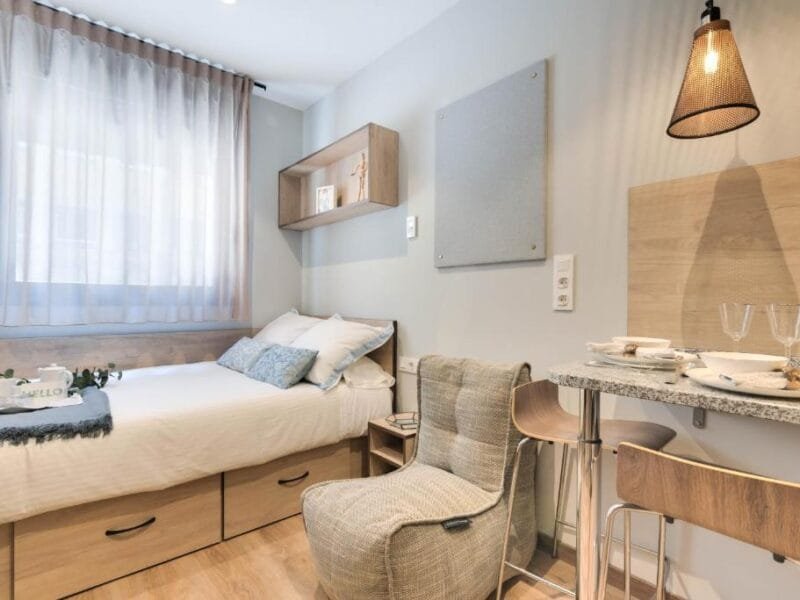 Livensa Living Pamplona Albergue Juvenil